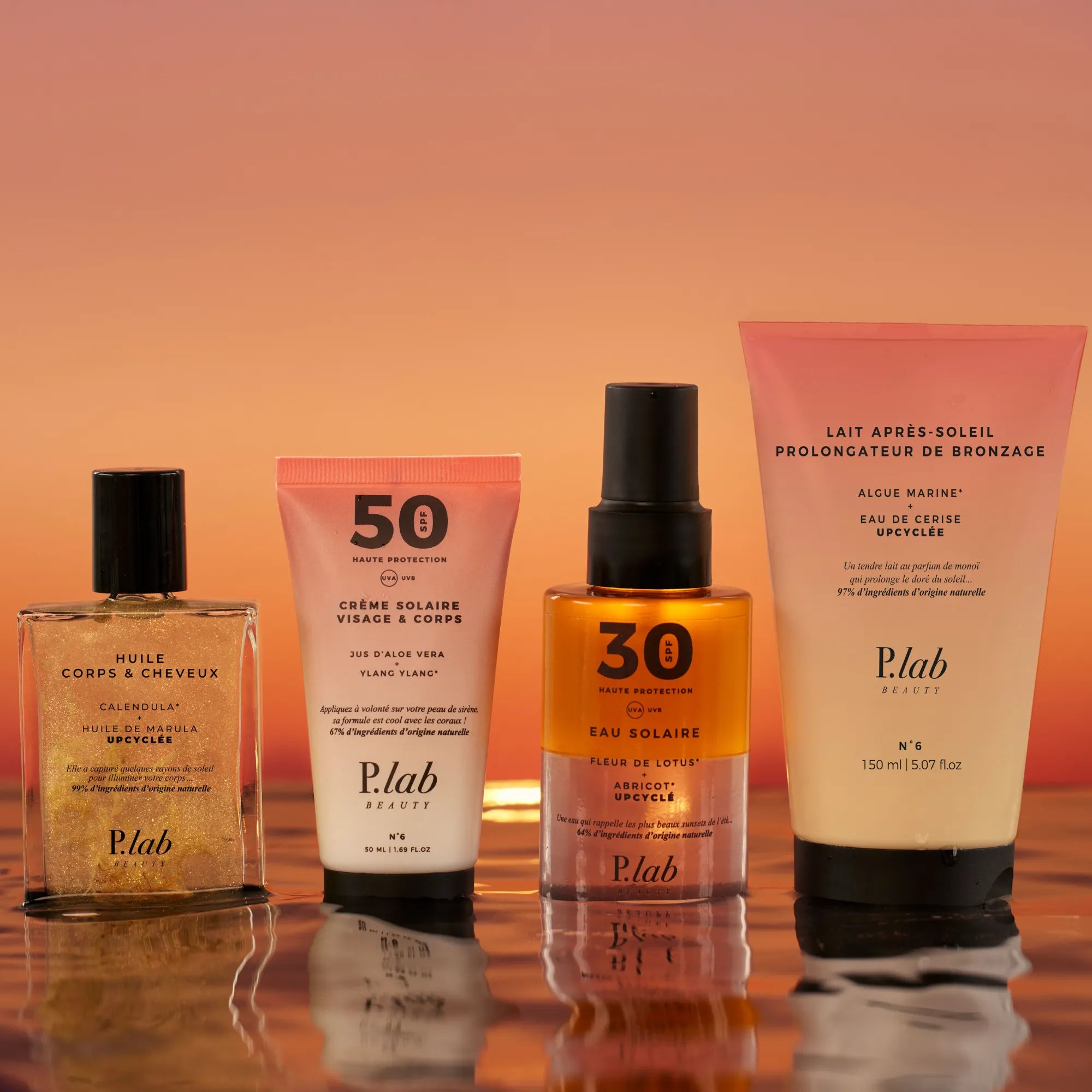 eau et crème solaire, lait après soleil, huile corps et cheveux sur eau, fond coucher de soleil orange