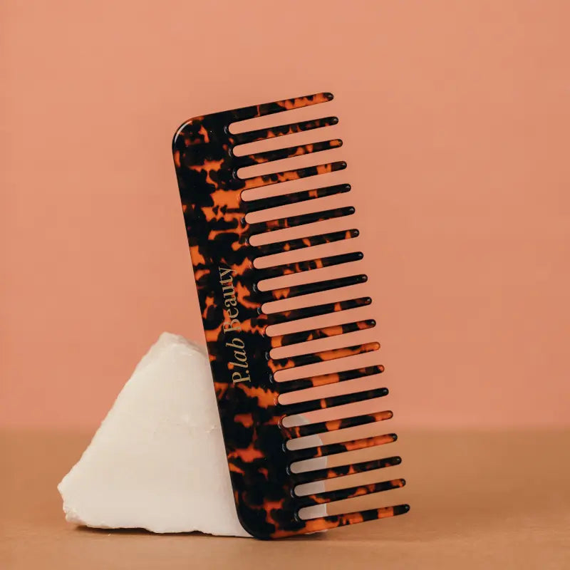 peigne cheveux fond rose