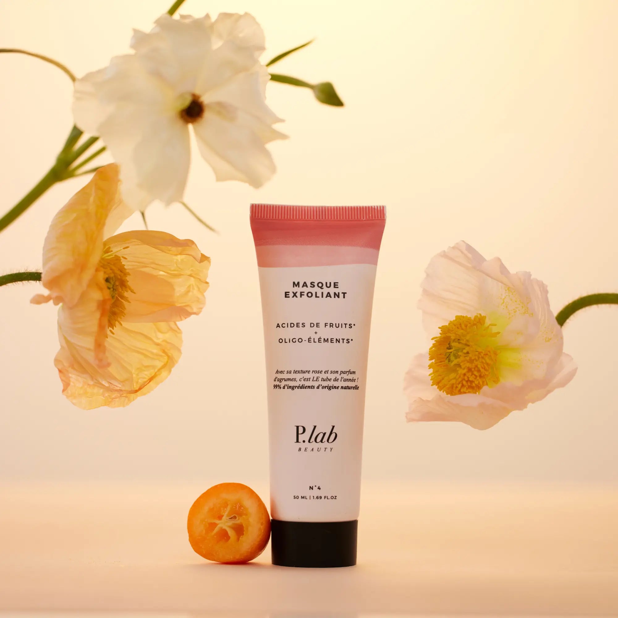 masque exfoliant fond orange et fleurs