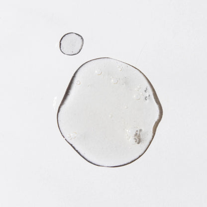 texture sérum fond blanc
